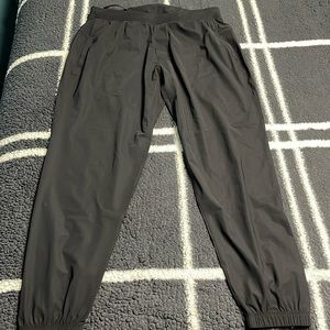 Pants jogger lulu great condition